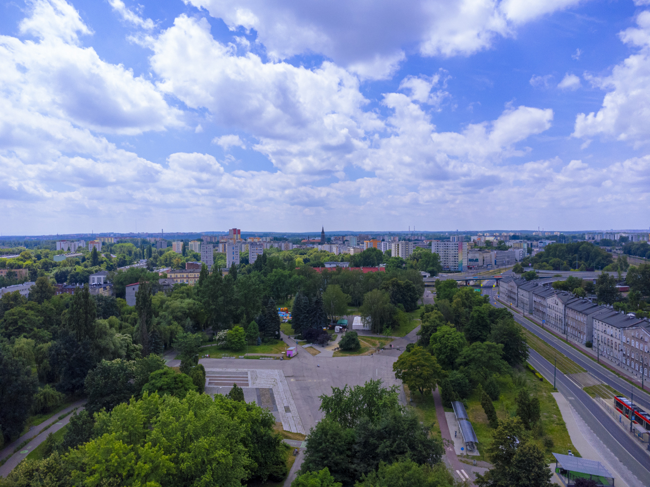 Zielone dachy i ogrody społeczne w Warszawie: przykłady, funkcje i rozwój 6 Zielone dachy i ogrody społeczne w Warszawie: przykłady, funkcje i rozwój